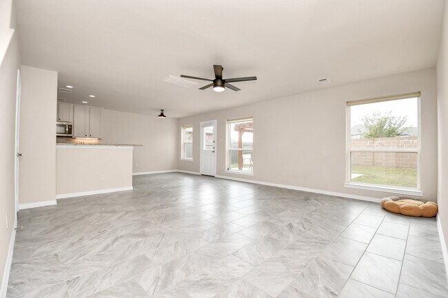 Building Photo - 2217 Windy Grove Dr