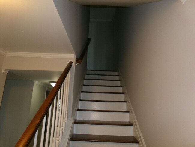 Building Photo - Robinhood and Peace Haven area