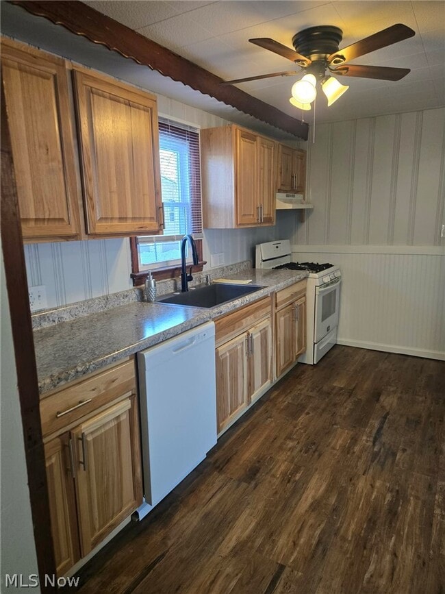 Building Photo - 315 Redfern Rd