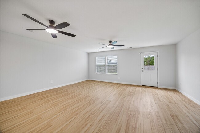 Building Photo - 139 Rd 51026