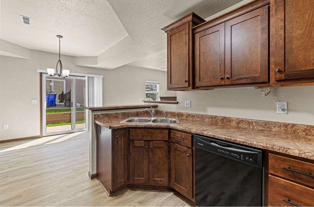 Building Photo - 1659 Burr Dr