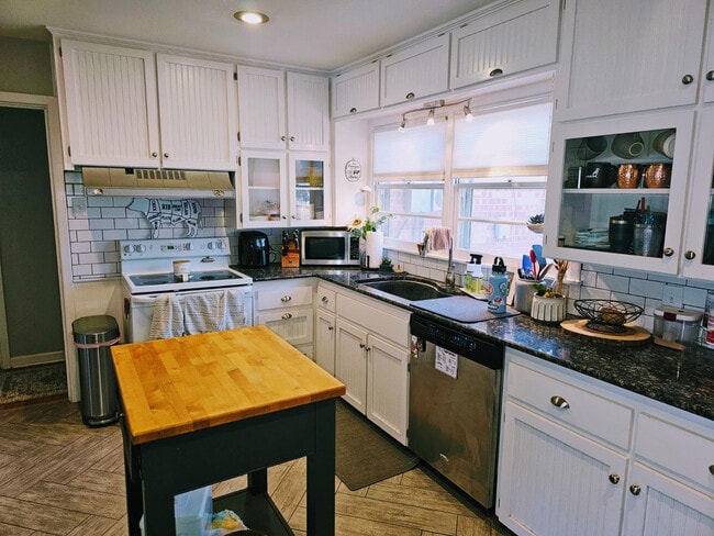 Building Photo - 3509 38th St