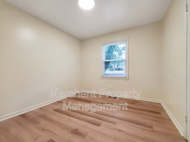 Building Photo - 106 Carlton Ct