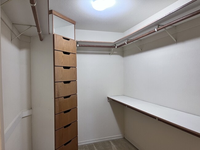 Building Photo - 623 Seabright Ave