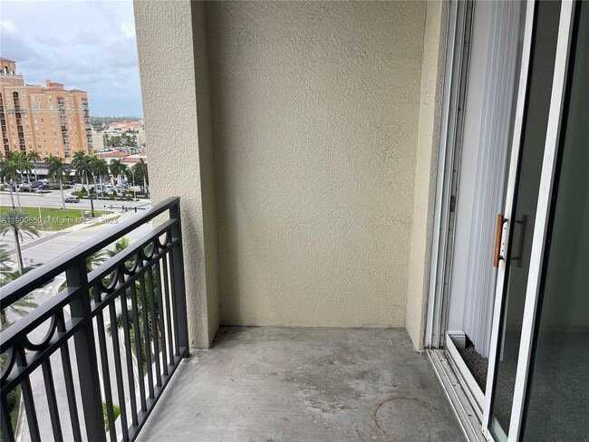 Building Photo - 550 Okeechobee Blvd