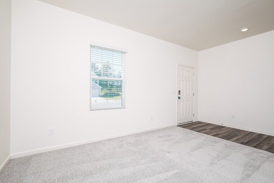 Building Photo - 756 Shepard Rock Dr