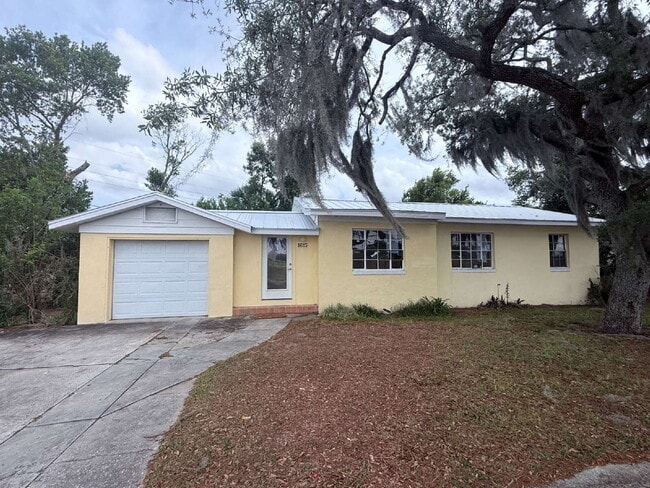 Building Photo - 2-Bedroom and 1.5-Bathroom with a Bonus Rooom
