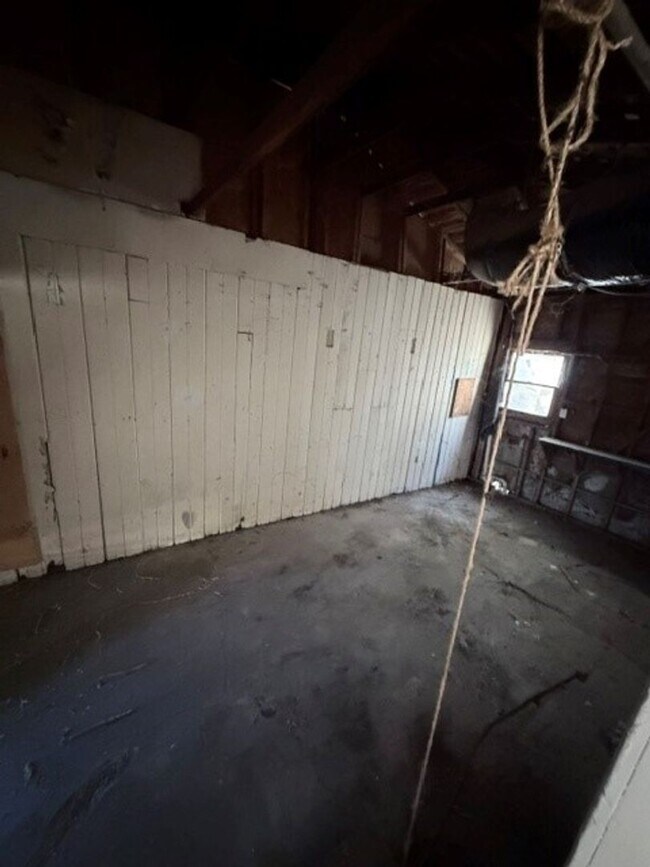 Building Photo - 2802 Monterey St