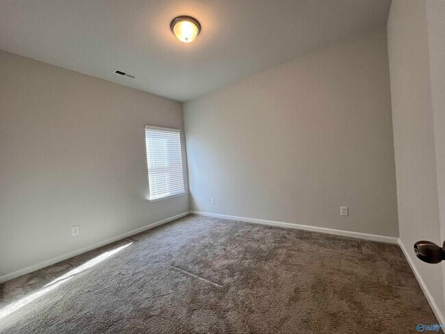 Building Photo - 13041 Lantern Pointe Wy