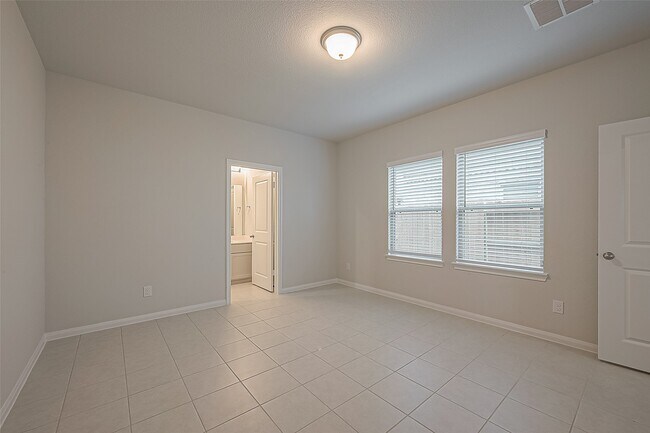 Building Photo - 31123 Mahogany Fir Trl