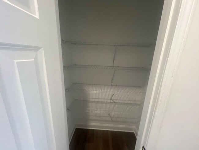 Building Photo - 312 Traywick Pl