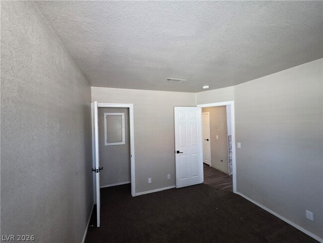 Building Photo - 2275 Ramsgate Dr