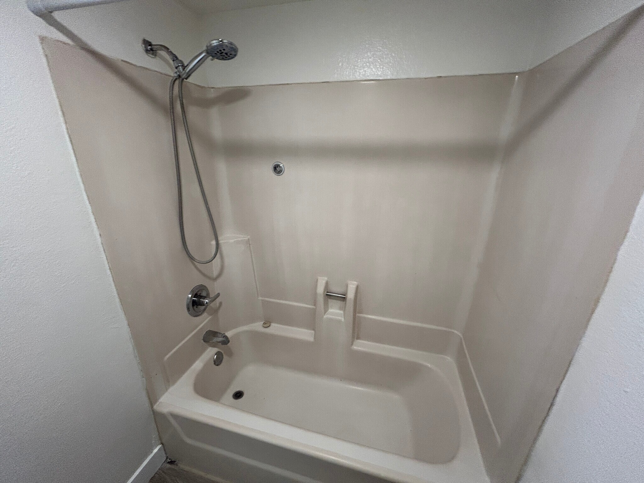 Building Photo - 2698 N 43rd Ave