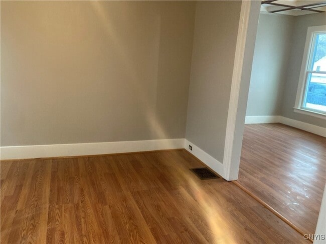 Building Photo - 206 Arlington St