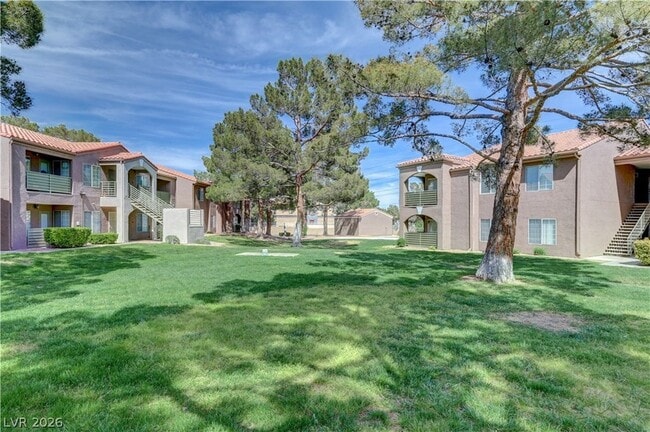 Building Photo - 2120 Sealion Dr