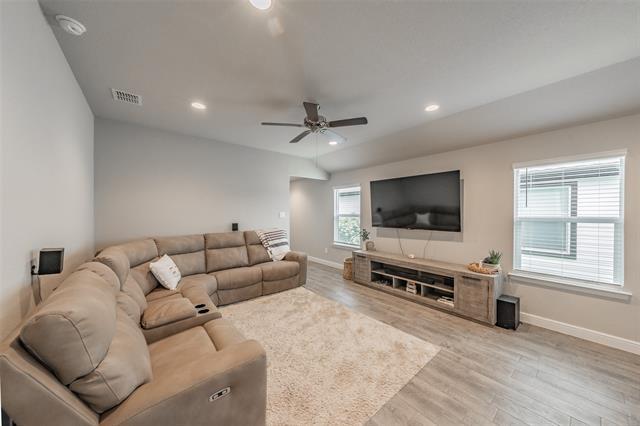 Building Photo - 612 Capstone Cir
