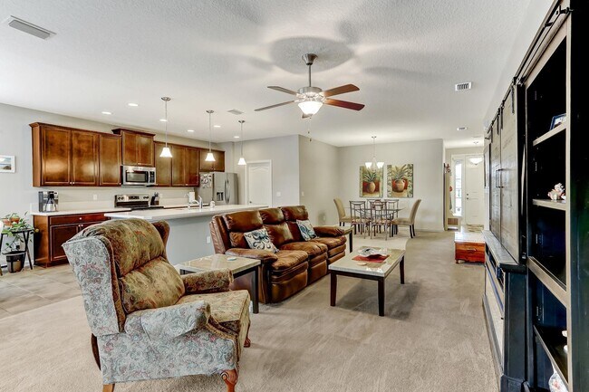 Building Photo - 94264 Woodbrier Cir
