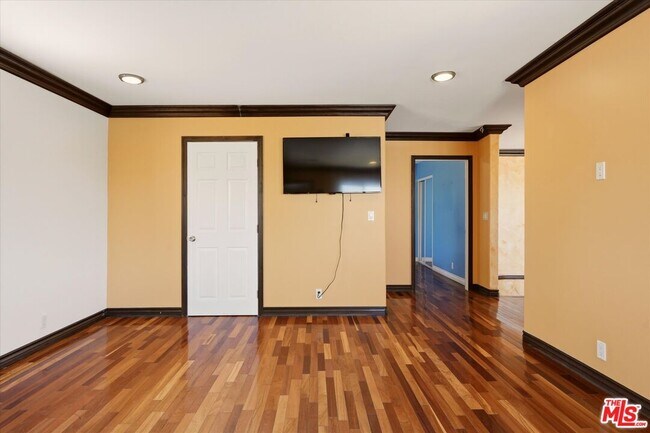 Building Photo - 4131 Mantova Dr