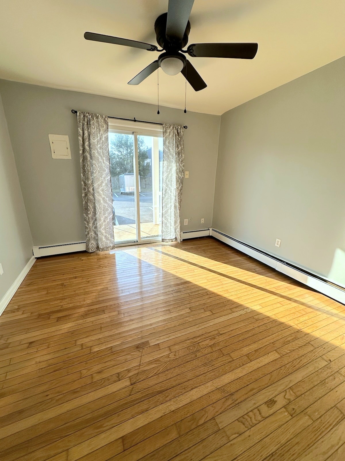 small bedroom - 5410 Suffolk Ct
