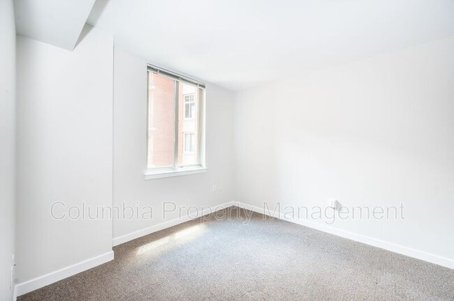 Building Photo - 1000 New Jersey Ave SE