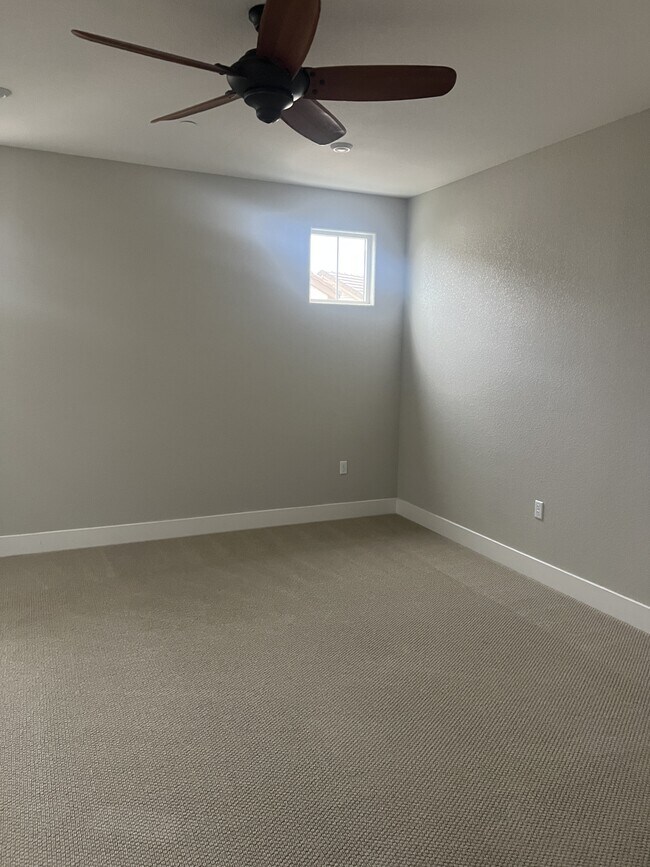 Building Photo - 232 Tuso Ranch Rd