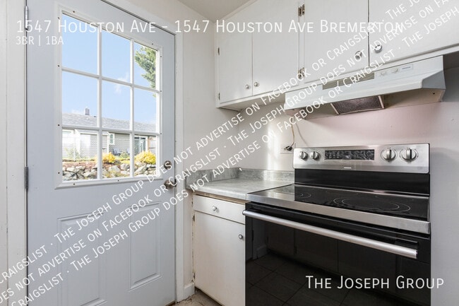 Building Photo - 1547 Houston Ave