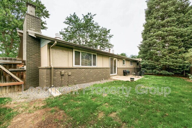 Building Photo - 2336 Smith Ct