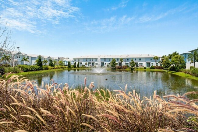 Building Photo - 373 SE Sea Hunt Wy