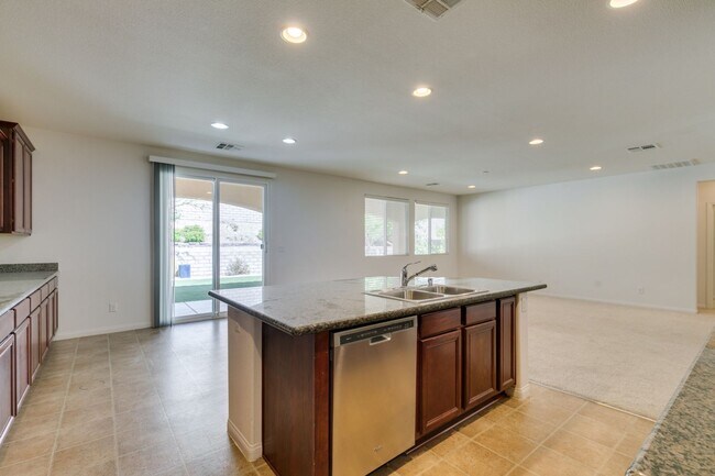 Building Photo - 12056 La Palmera Ave