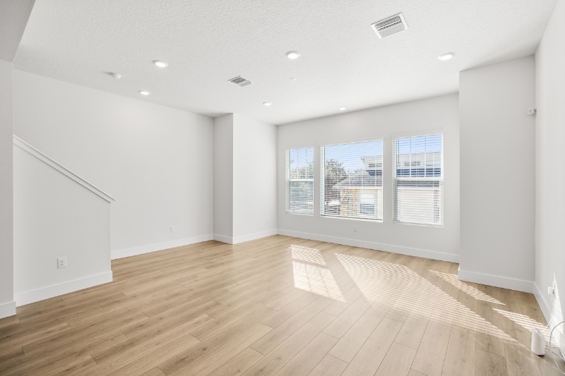 Building Photo - 6605 N Nebraska Ave