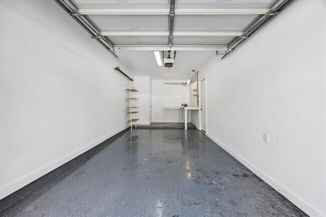 Building Photo - 15103 Sun-Bird Ln