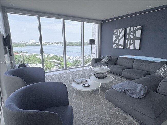 Building Photo - 10275 Collins Ave