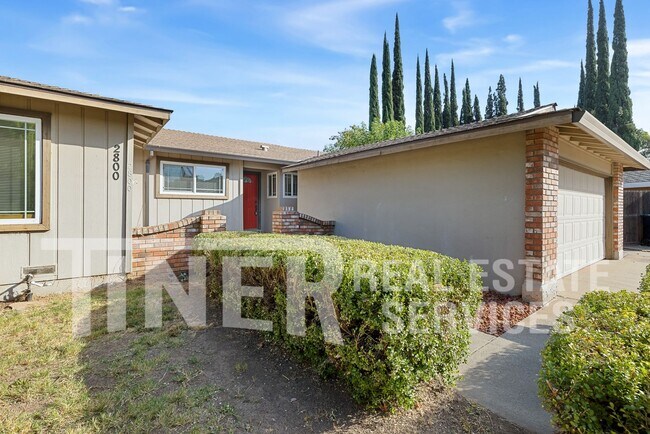 Building Photo - 2800 Sarina Ct