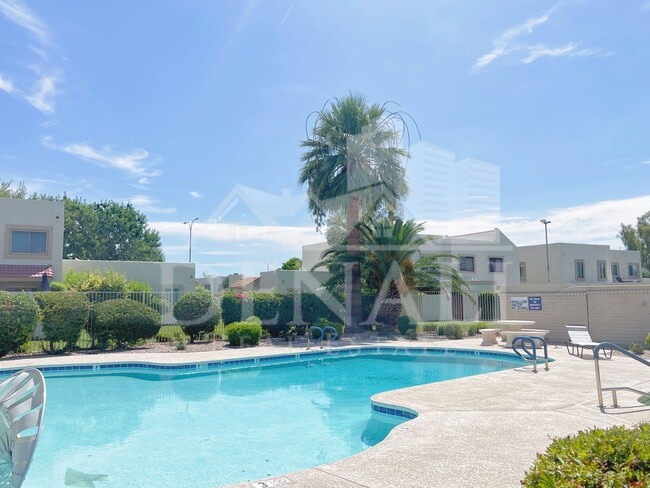 Building Photo - 6026 N 79th St
