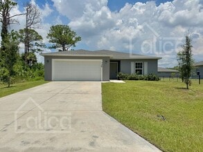 Building Photo - 735 Gelaso St SW