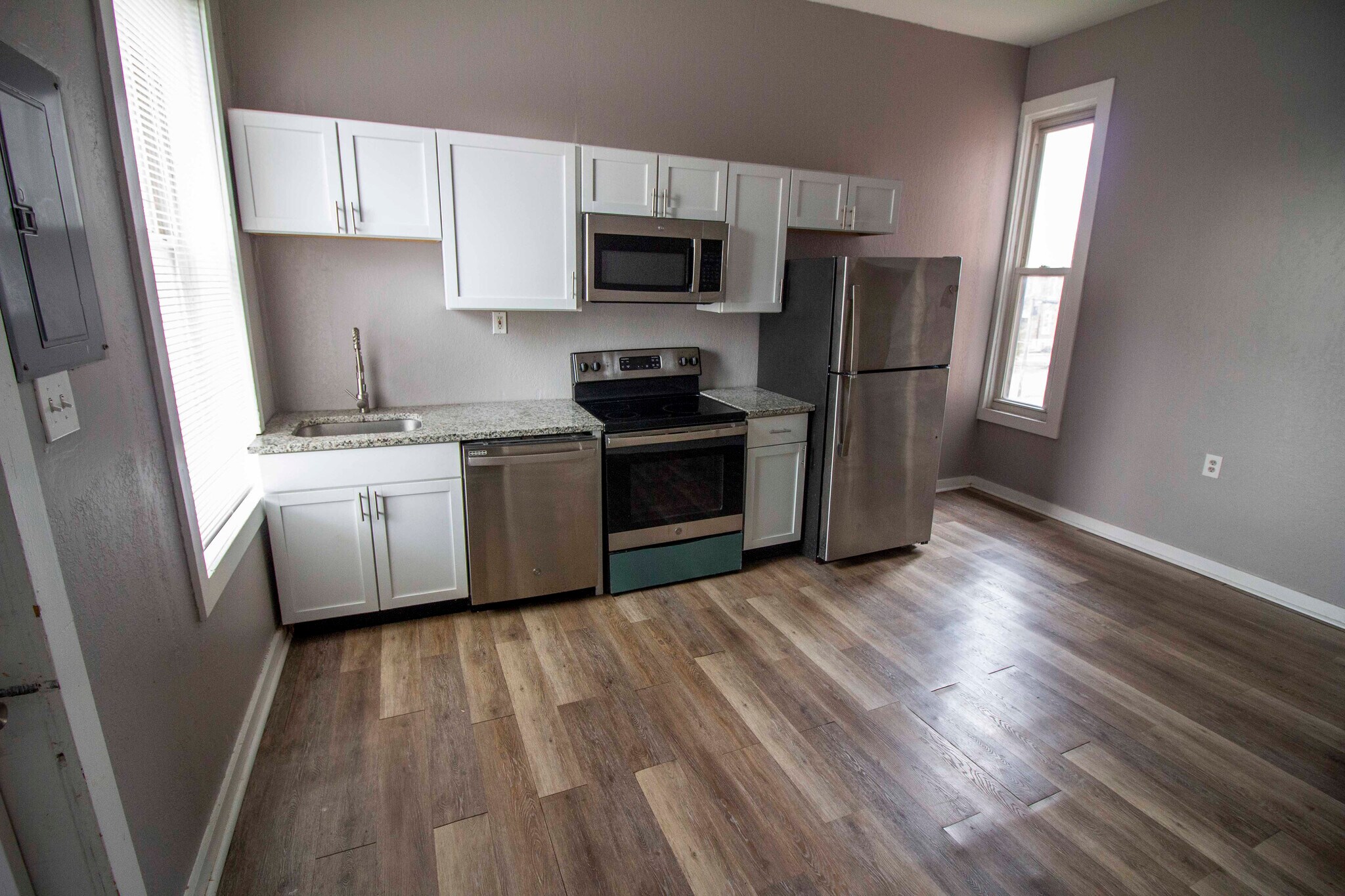 Building Photo - 1930 Winnebago St