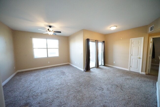 Building Photo - No Showings until 3/8/2022