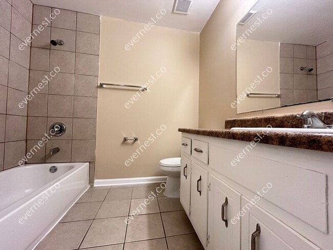 Building Photo - 3780 Cedar Hurst Way