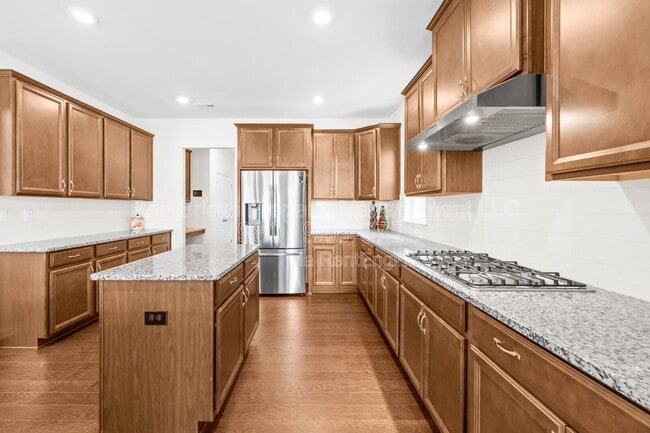 Building Photo - 14917 Baldridge Dr