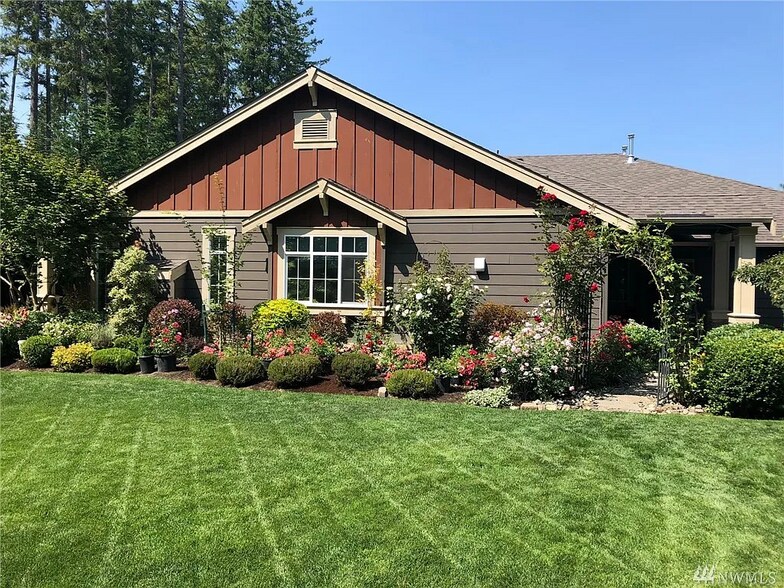 Building Photo - 4786 Strathmore Cir SW