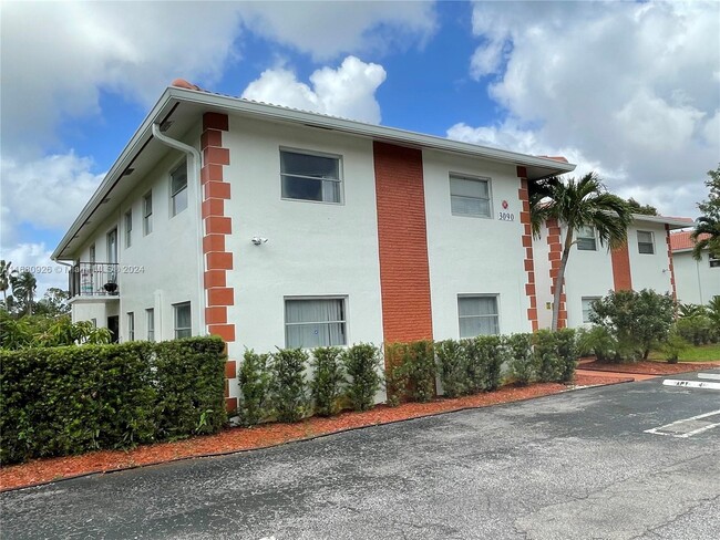 Building Photo - 3090 Coral Springs Dr