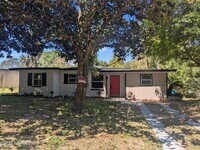 Building Photo - 923 Carrollton Rd