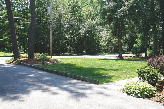 Building Photo - 273 Forge Village Rd