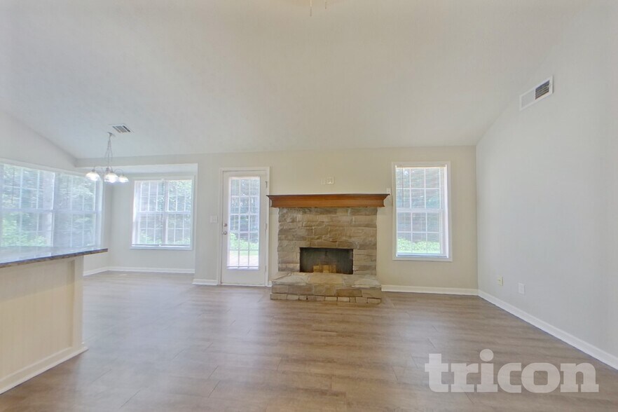 Building Photo - 312 Reisling Dr