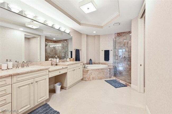 Building Photo - 1530 5th Ave S