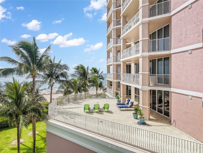 Building Photo - 1460 S Ocean Blvd