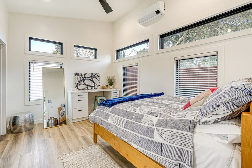 Building Photo - 3381 Pinole Valley Rd