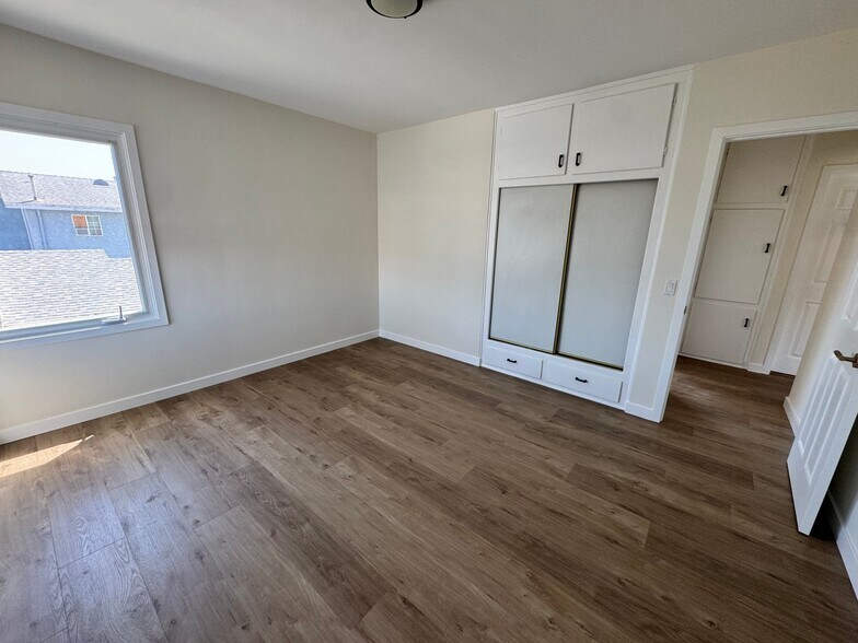 Building Photo - 911 S Atlantic Blvd