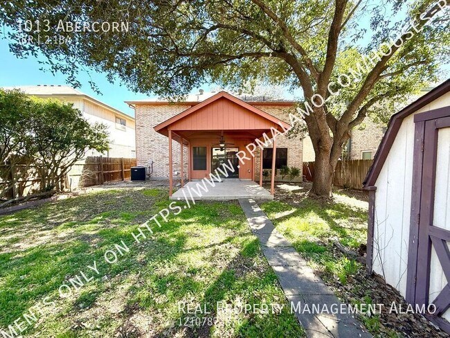 Building Photo - 1013 Abercorn-