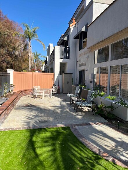 Building Photo - 28277 Via Luis